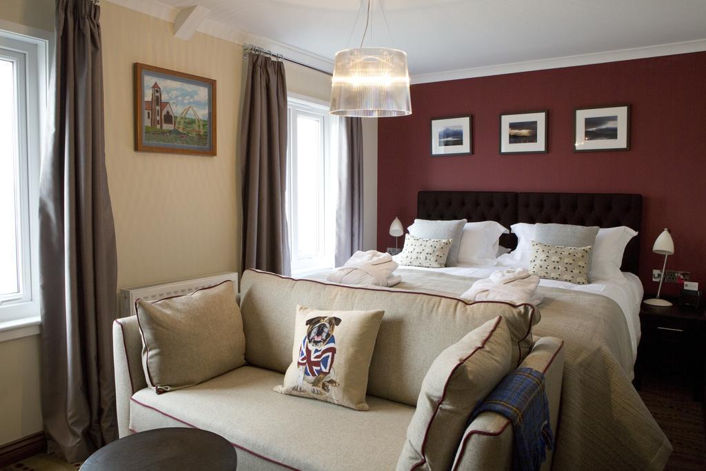 The Waterfront Boutique Hotel Stanley Exteriör bild